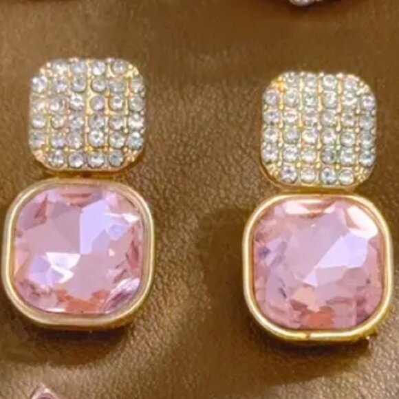 NEW✨Elegant Pink and Gold Drop Stud Earrings - Picture 2 of 2